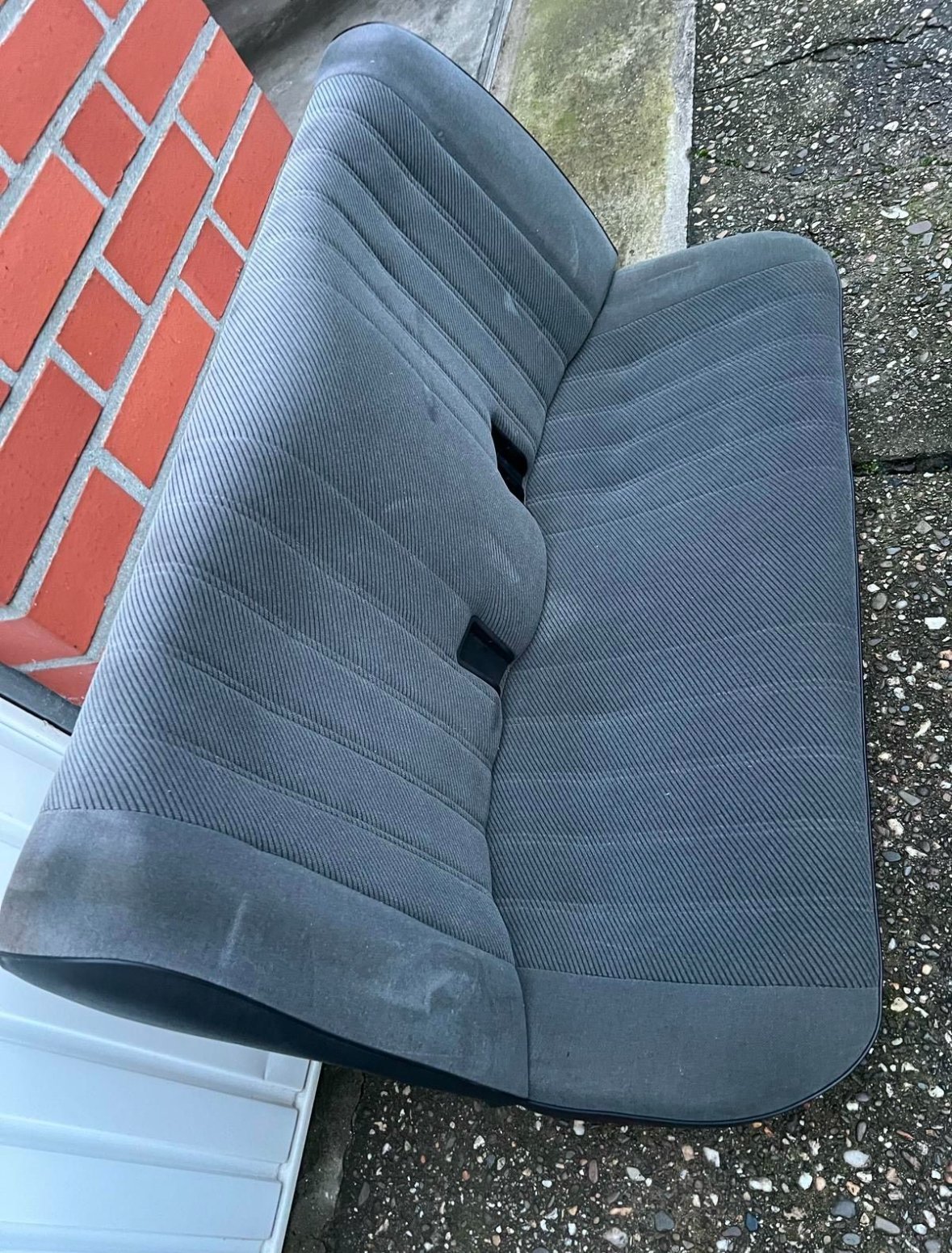Original Cloth Interior e30 - view 10