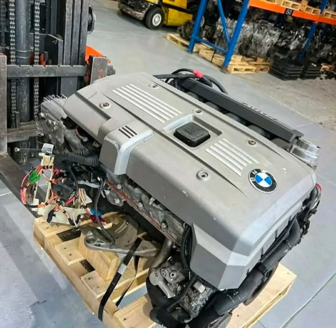6 Cylinder Engine 3.0 N52 - view 2