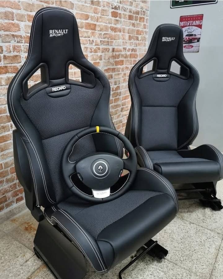 Ricciardo Renault-Sportster CS seats