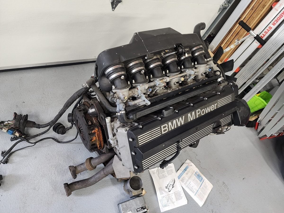 BMW Motorsport M5 E34 Engine S38B36 - view 20