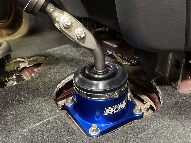 2014 Ram 2500 Manual Transmission Shifter Assembly B&M