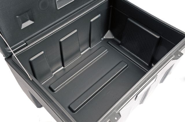 2008 Mitsubishi Raider Cargo Box Dee Zee - view 3