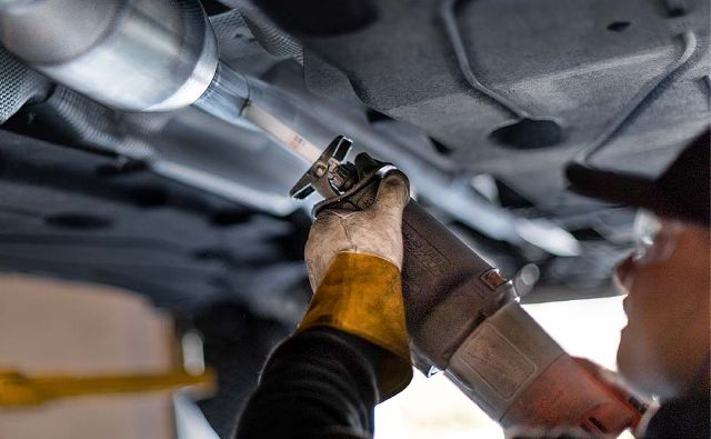 2000 Mercedes-Benz SL600 Catalytic Converter  - Left 12 Cyl 6.0L MagnaFlow Performance Exhaust - view 7